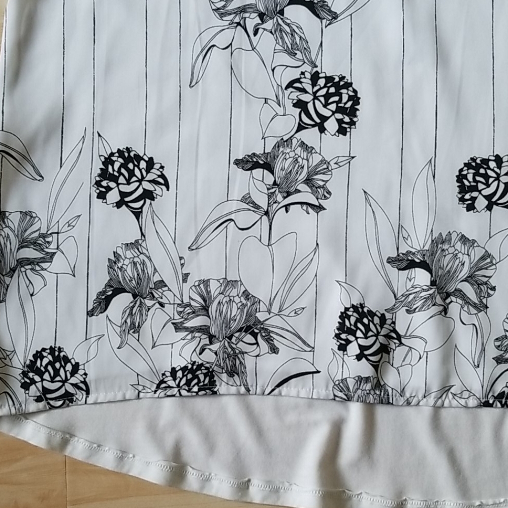 Top - Picture 3 of 4